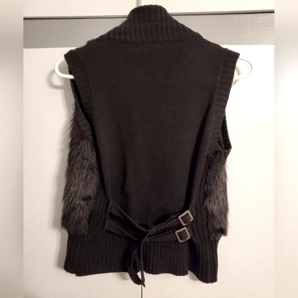 Maurices Black Faux Fur Vest - Picture 4 of 9